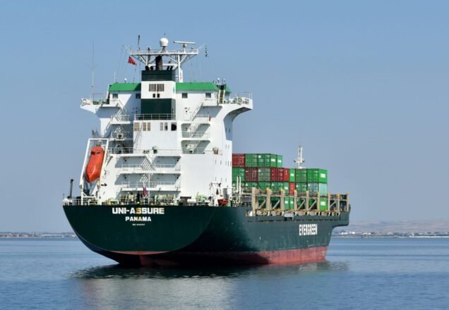 ship-slider ship-slider